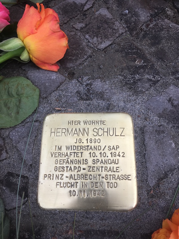 Ein Stolperstein zur Erinnerung an Hermann Schulz
